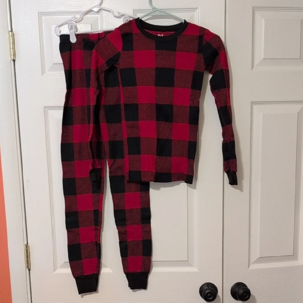 Children's Place Red and Black Buffalo Plaid Checkered Christmas Kids Pajama Set
